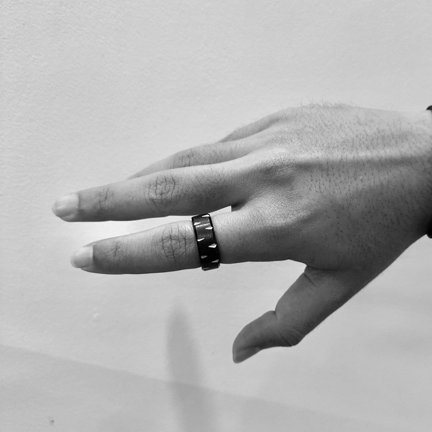 RHOMB RING