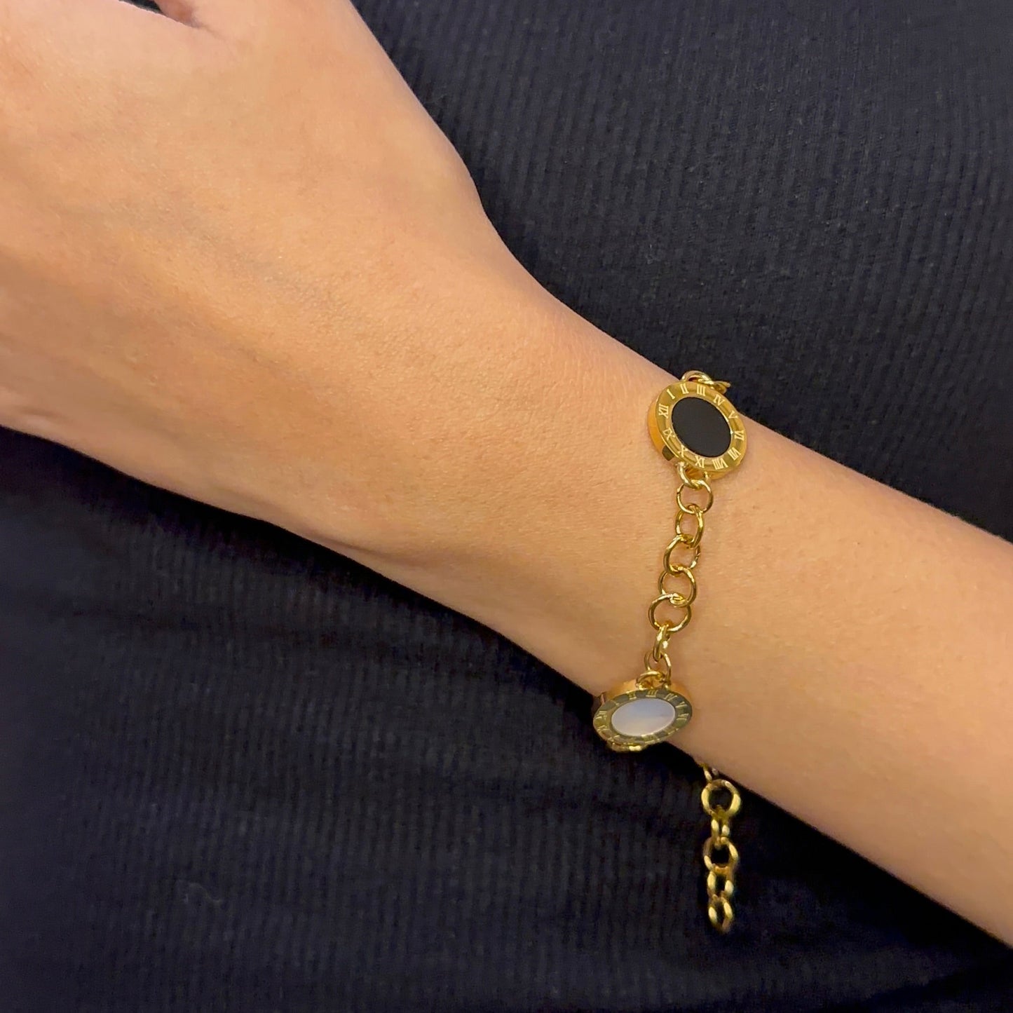B&W ROMAN BRACELET
