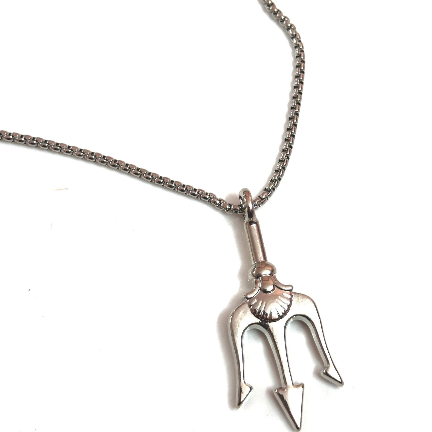 TRIDENT PENDANT