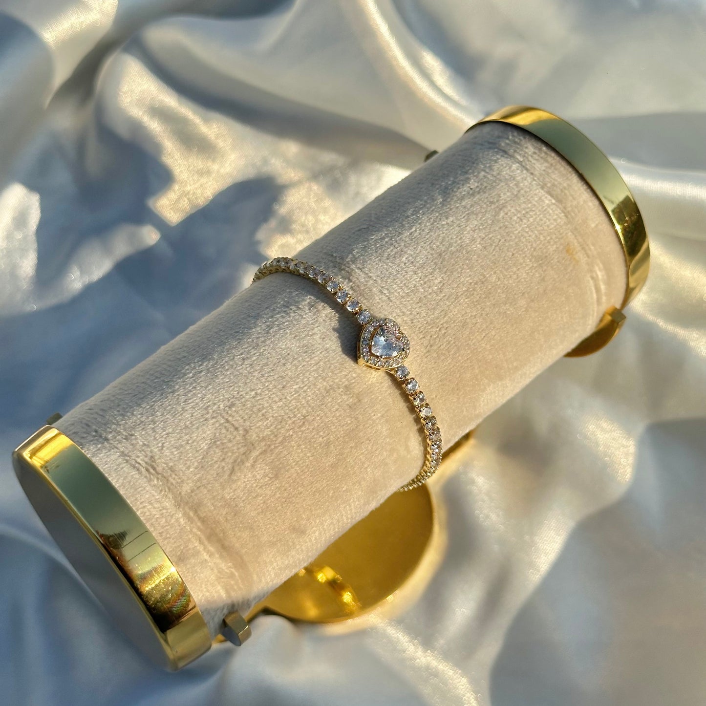 Amour tennis bracelet