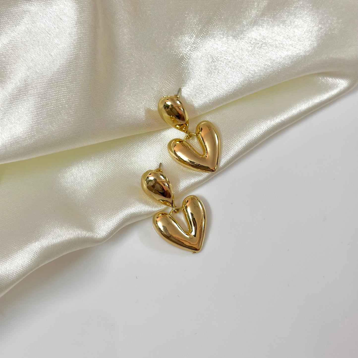 Lobe studs