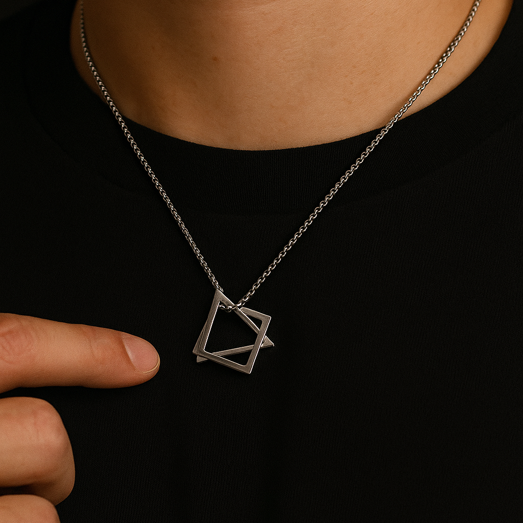 TRIVIUM PENDANT