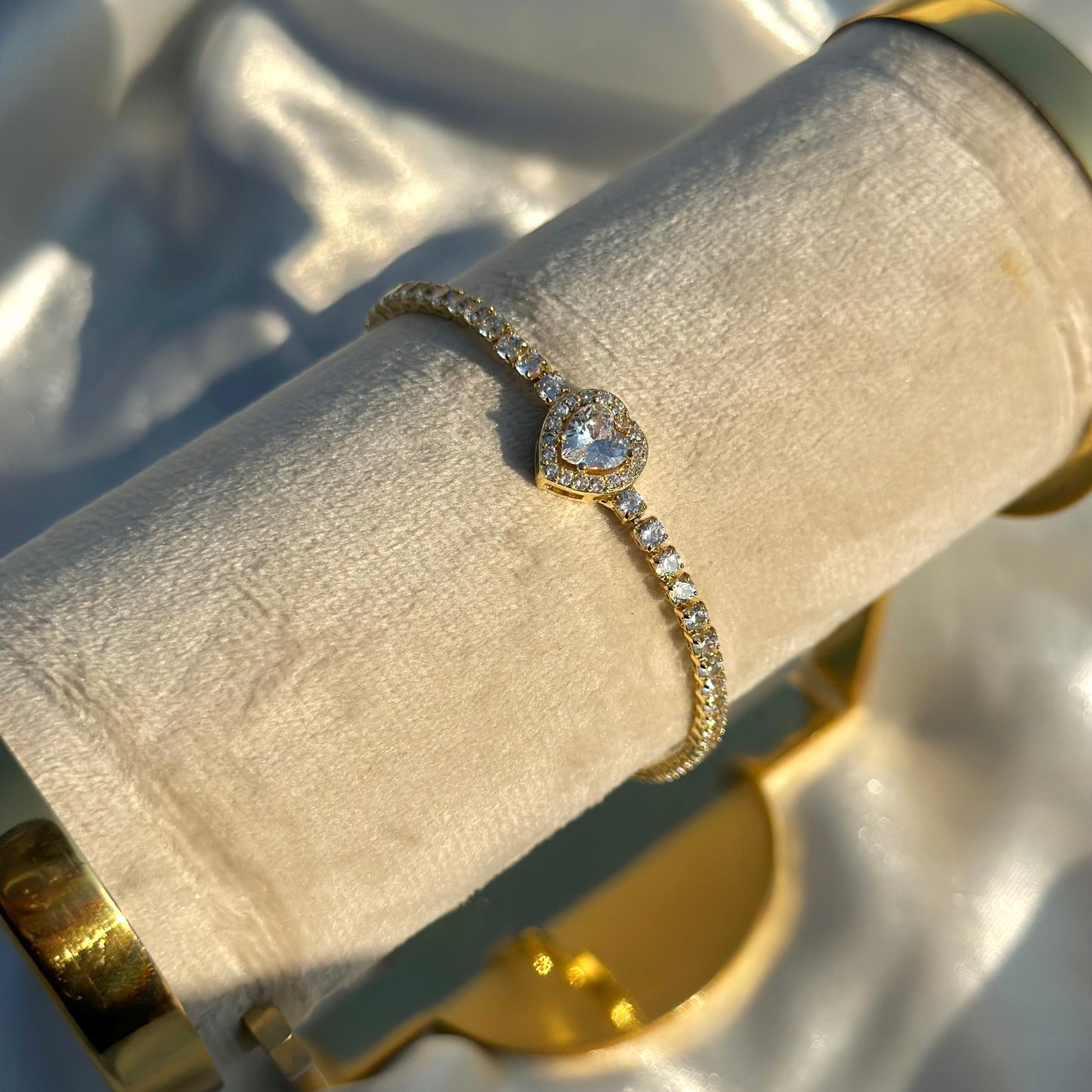 Amour tennis bracelet