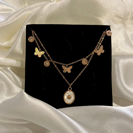 CLAM NECKLACE